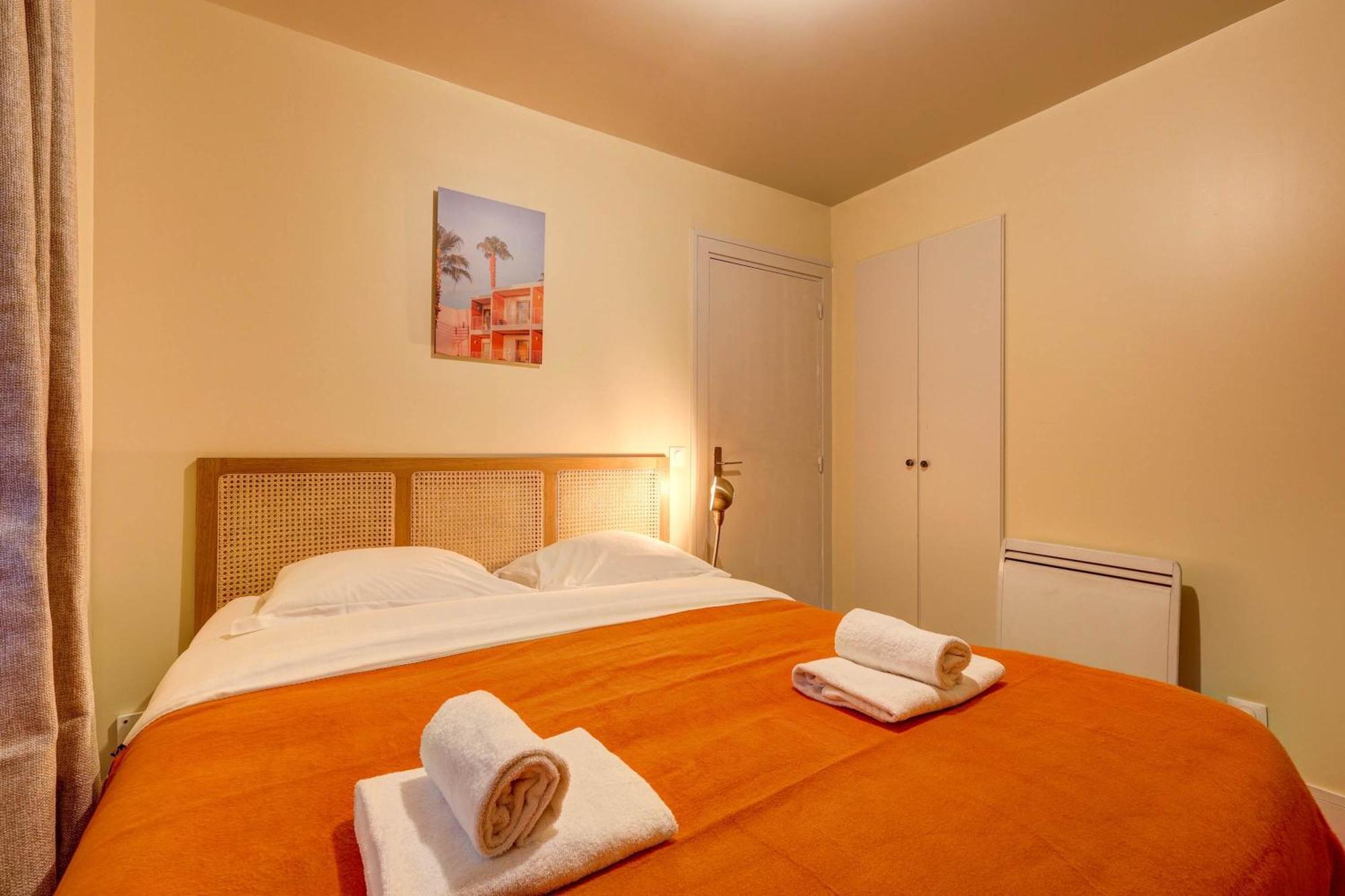 Appartement Le Marais - Les Halles Colorful & Modern 3bd Parijs