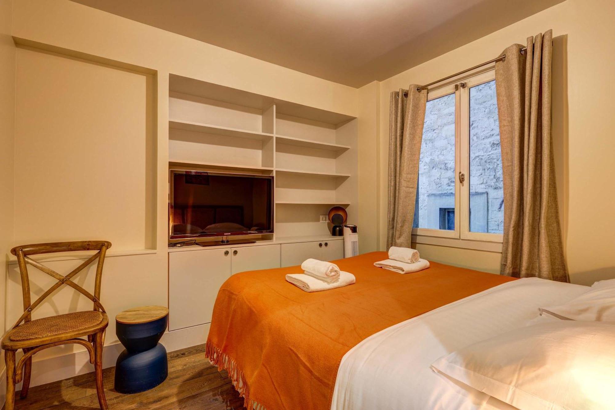 Le Marais - Les Halles Colorful & Modern 3bd Appartement
