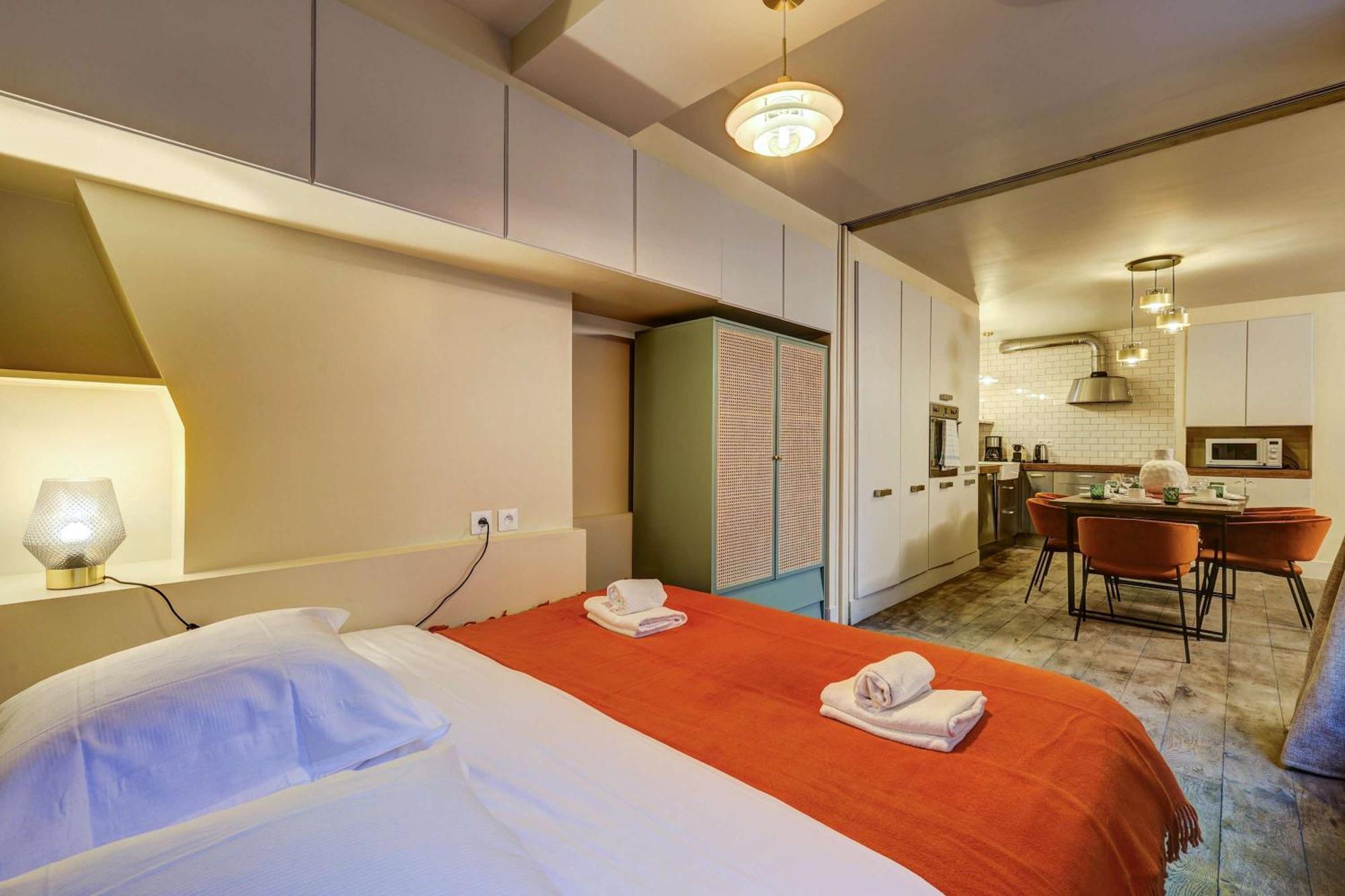 Le Marais - Les Halles Colorful & Modern 3bd Parijs
